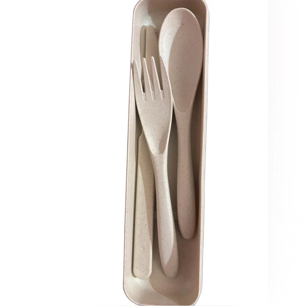 REUSABLE TRAVEL UTENSILS SET WITH CASE BEIGE NWOT